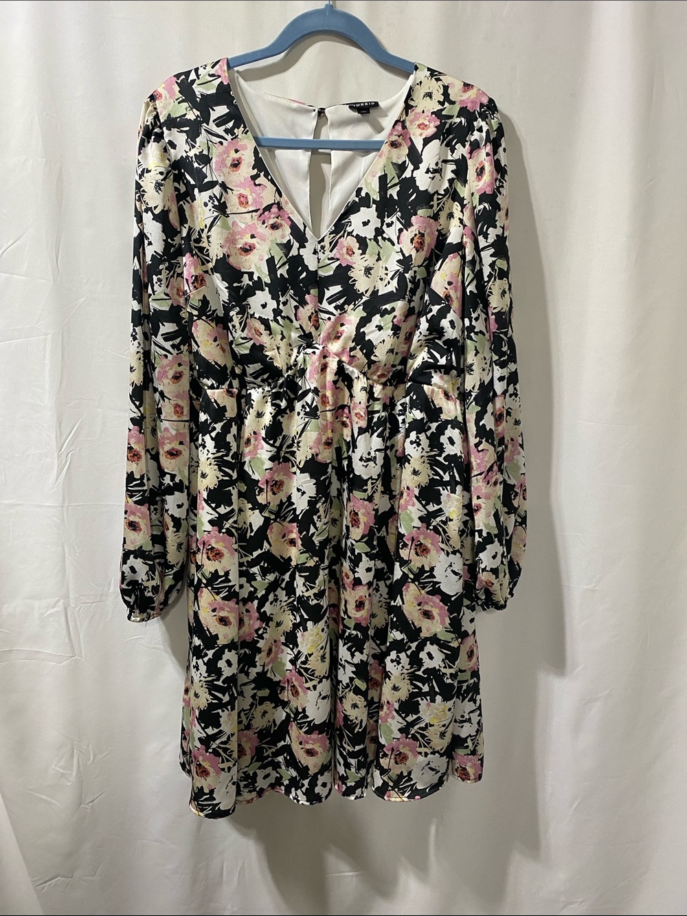Torrid Black Floral V-Neck Long Sleeve Dress with Pink and Cream Flowers